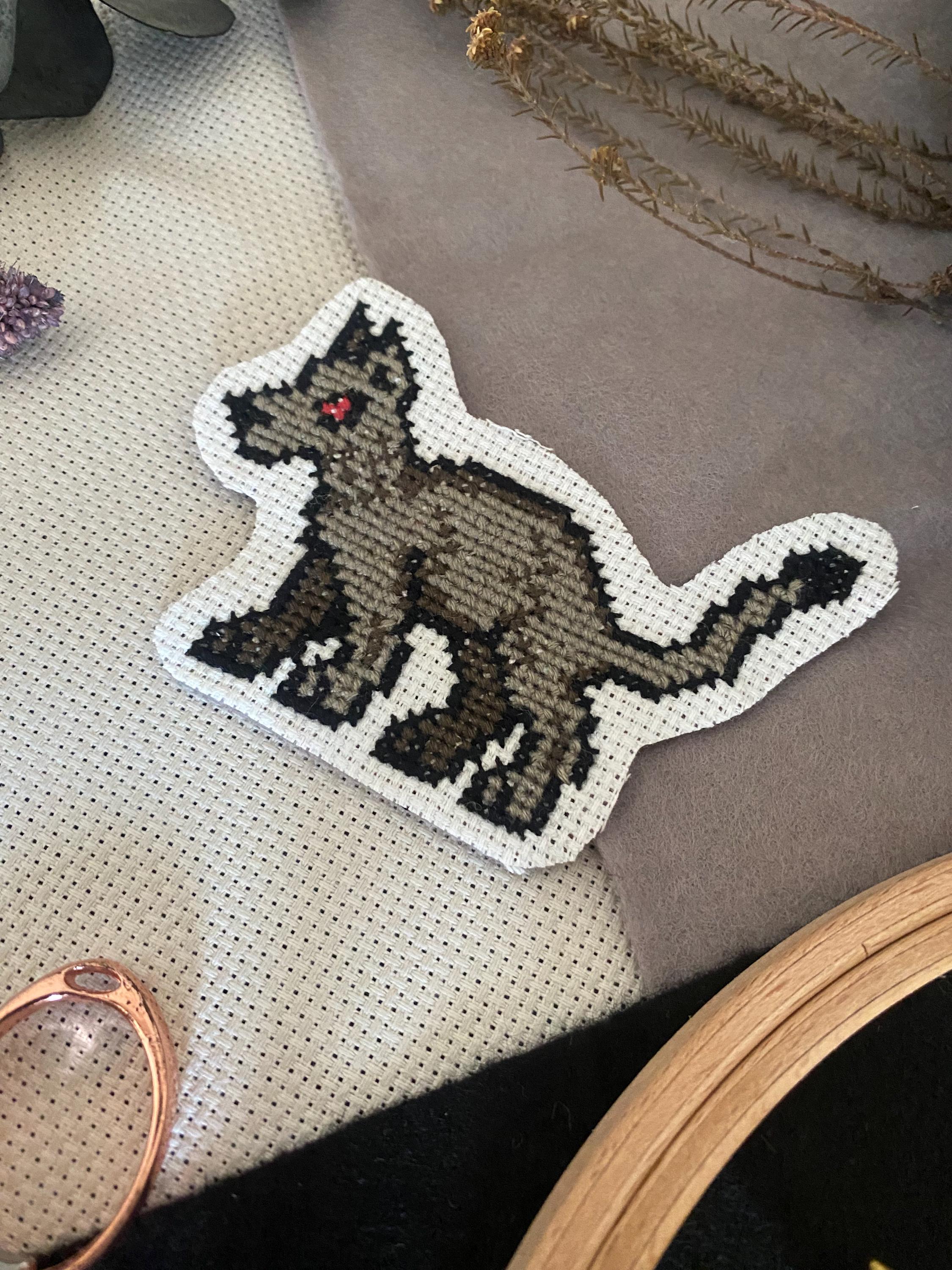Modèle de point de croix bete du gevaudan pixel art