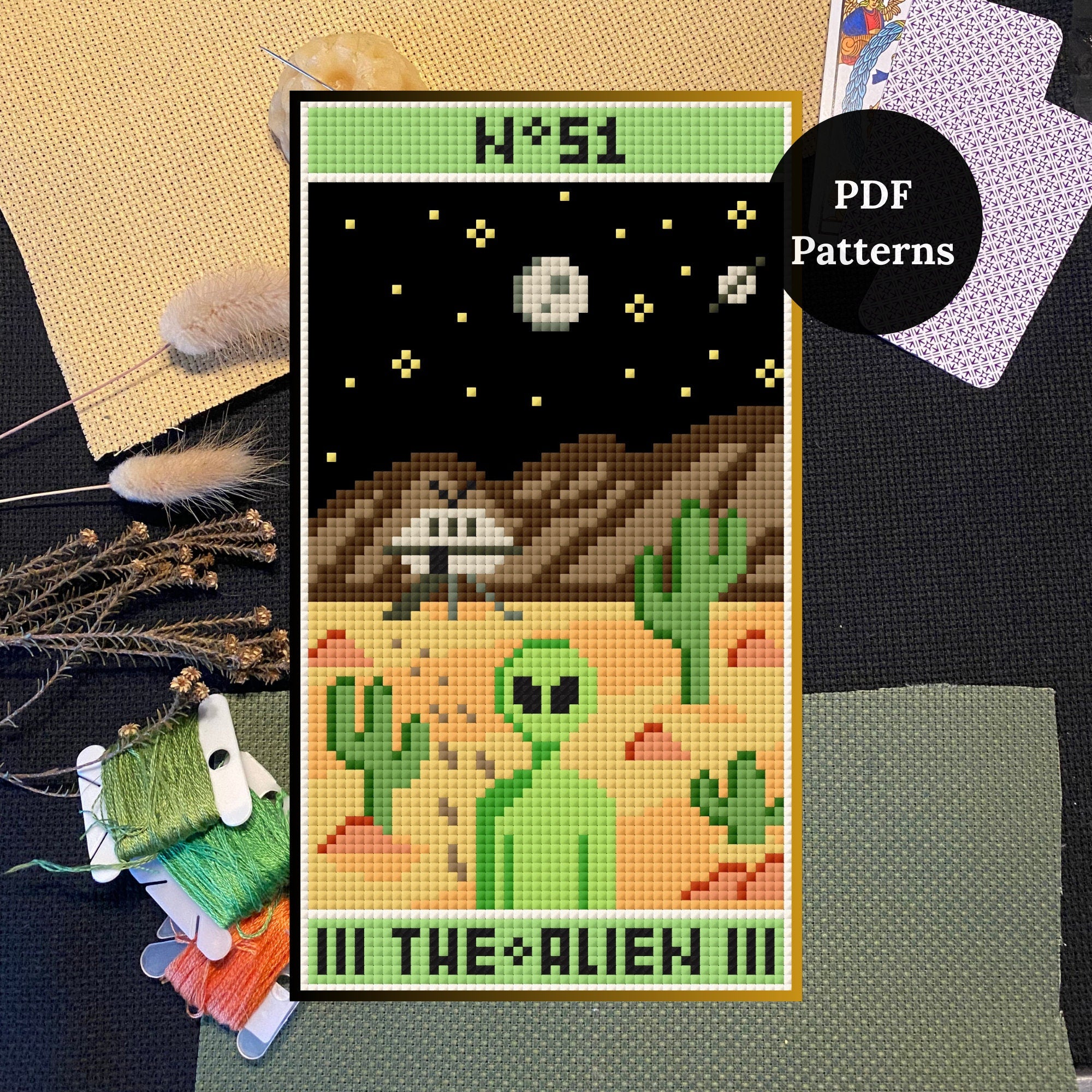 Modèle point de croix alien pixel art