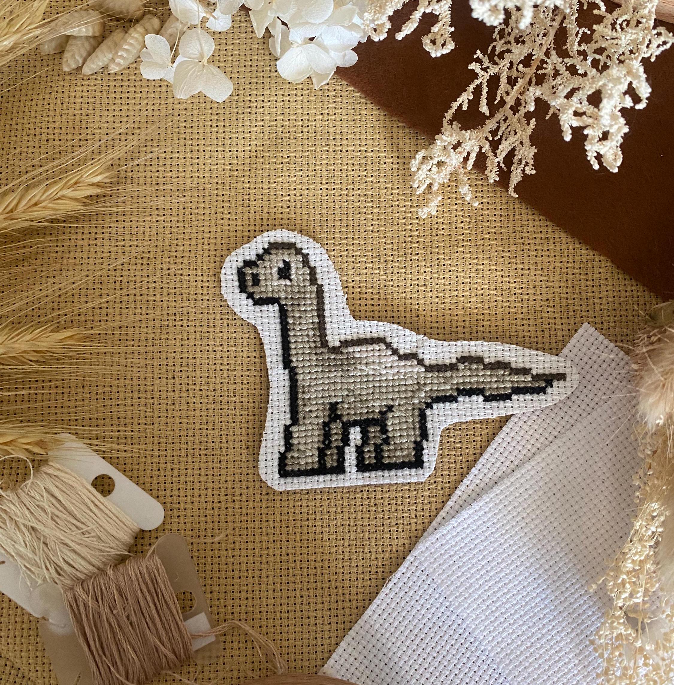 Modèle point de croix brachiosaure