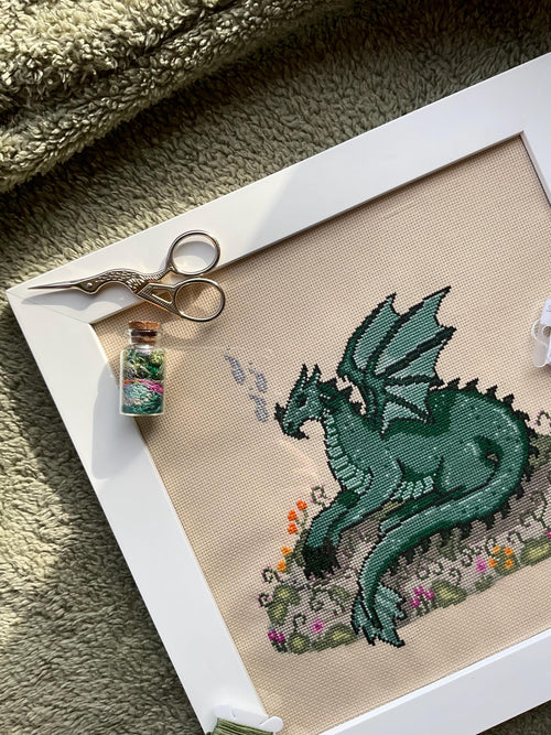 Modèle point de croix dragon