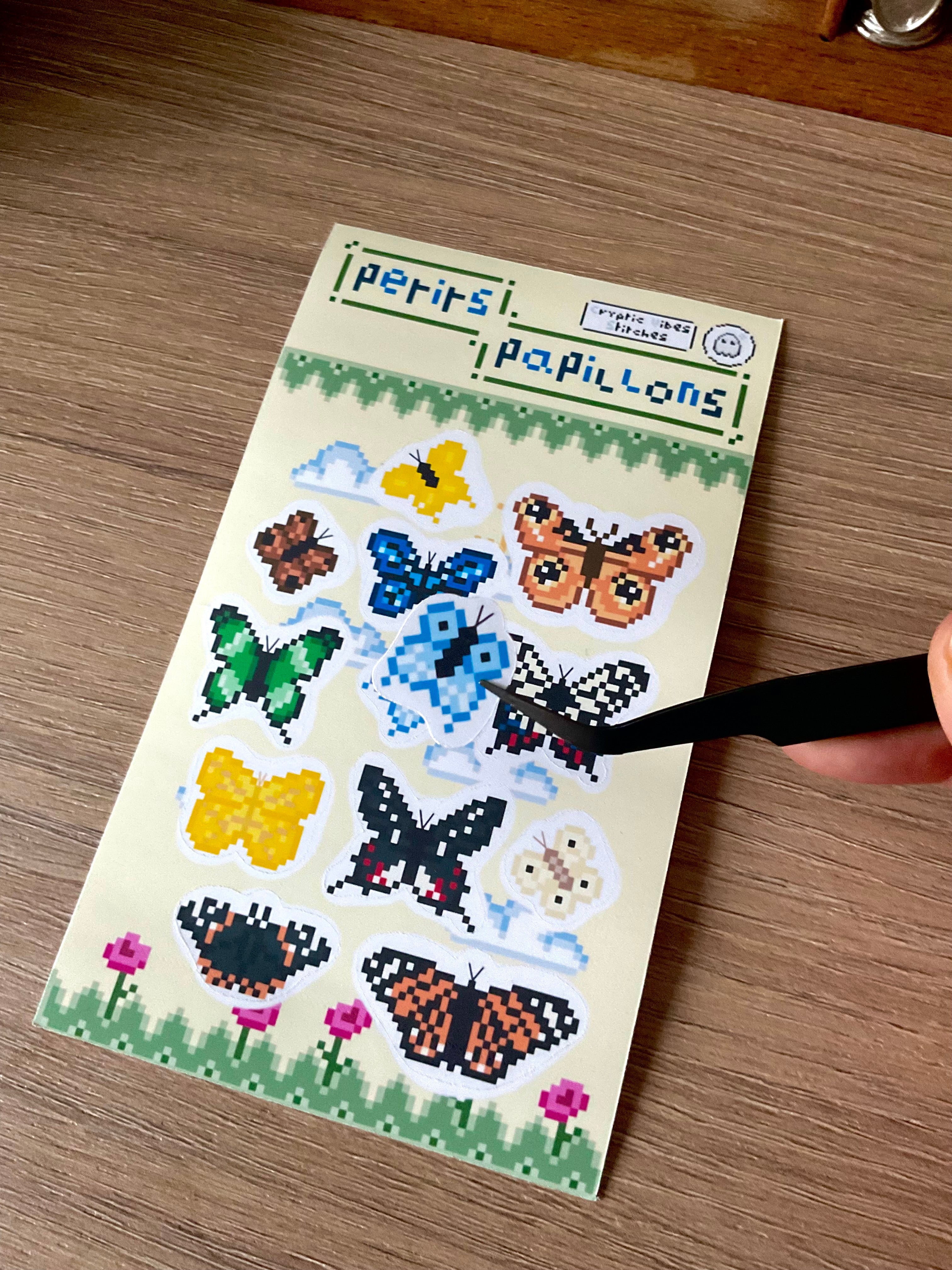 Stickers papillons pixel art