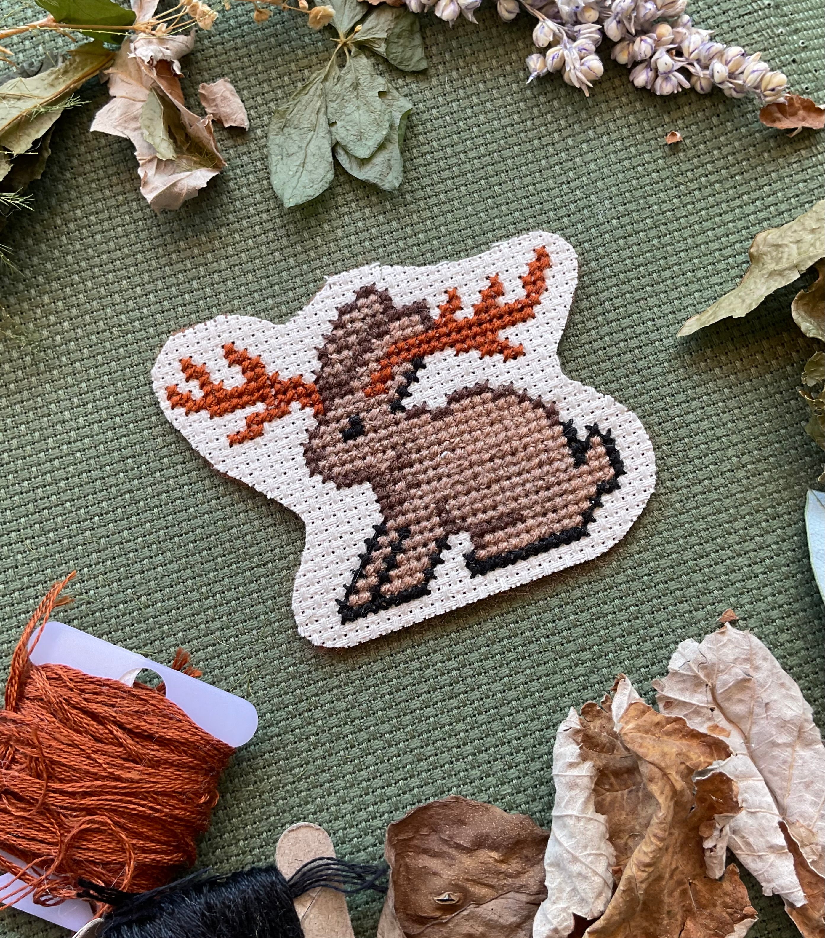 Modèle point de croix jackalope pixel art
