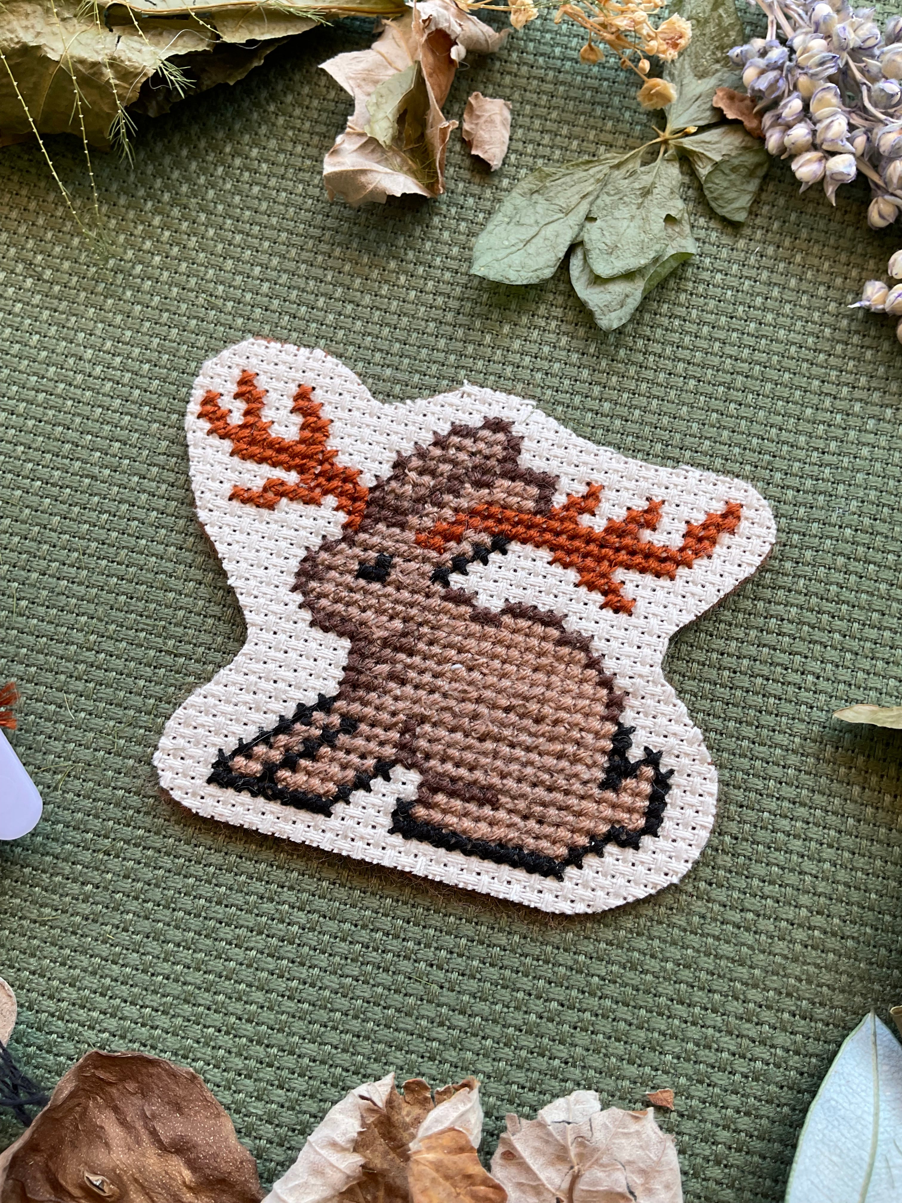 Modèle point de croix jackalope pixel art