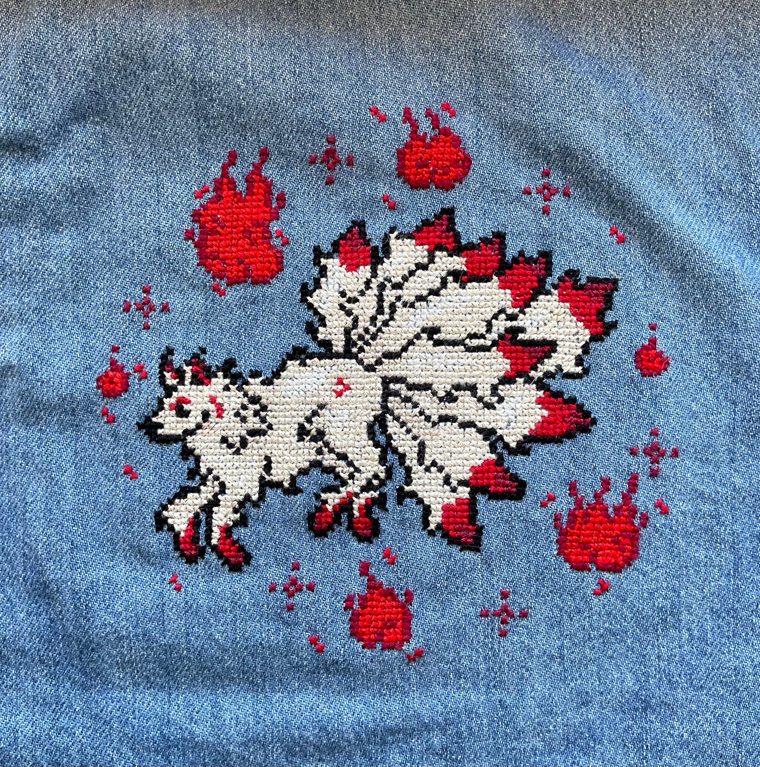 Modèle point de croix kitsune pixel art