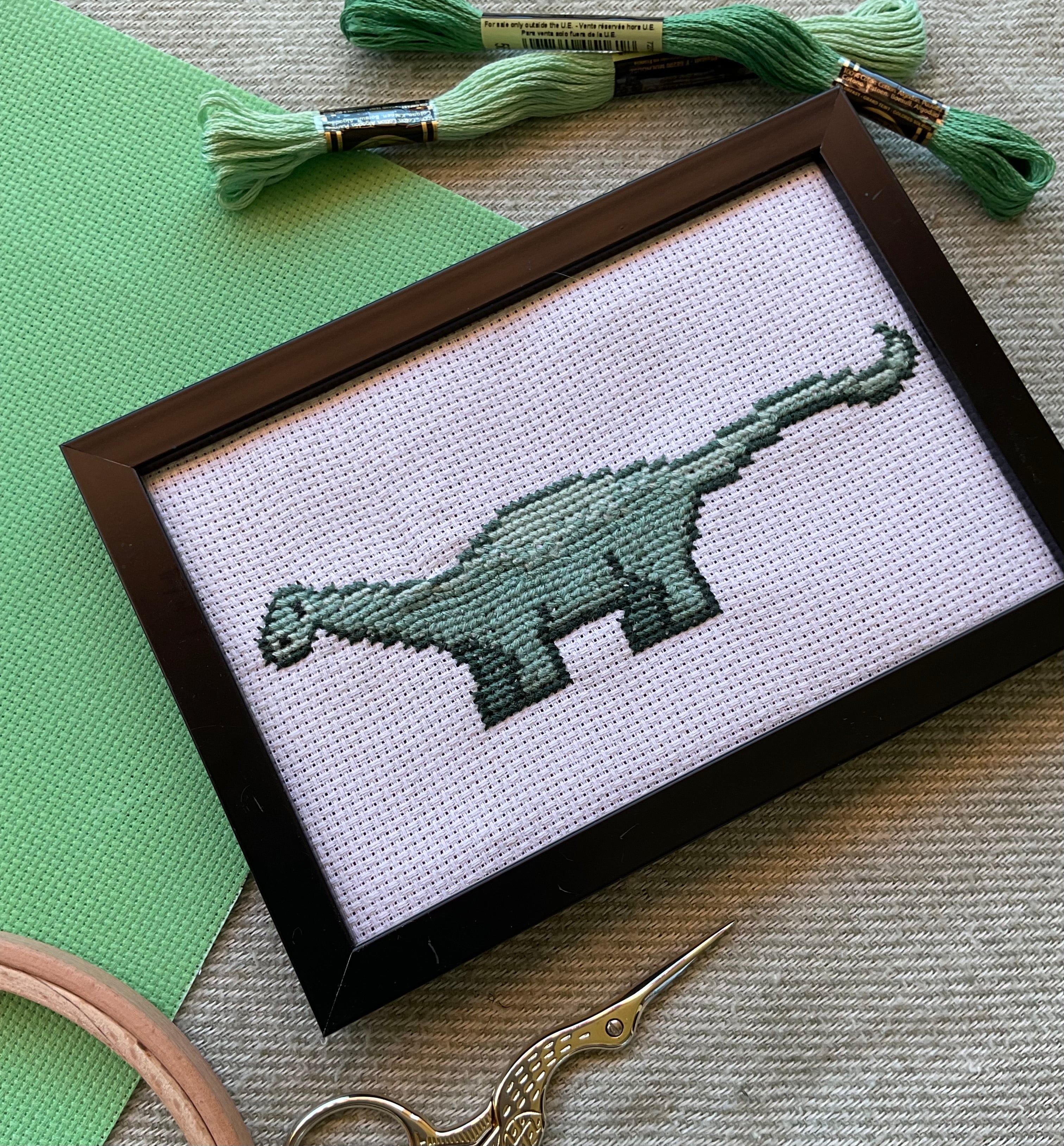 Modèle point de croix diplodocus