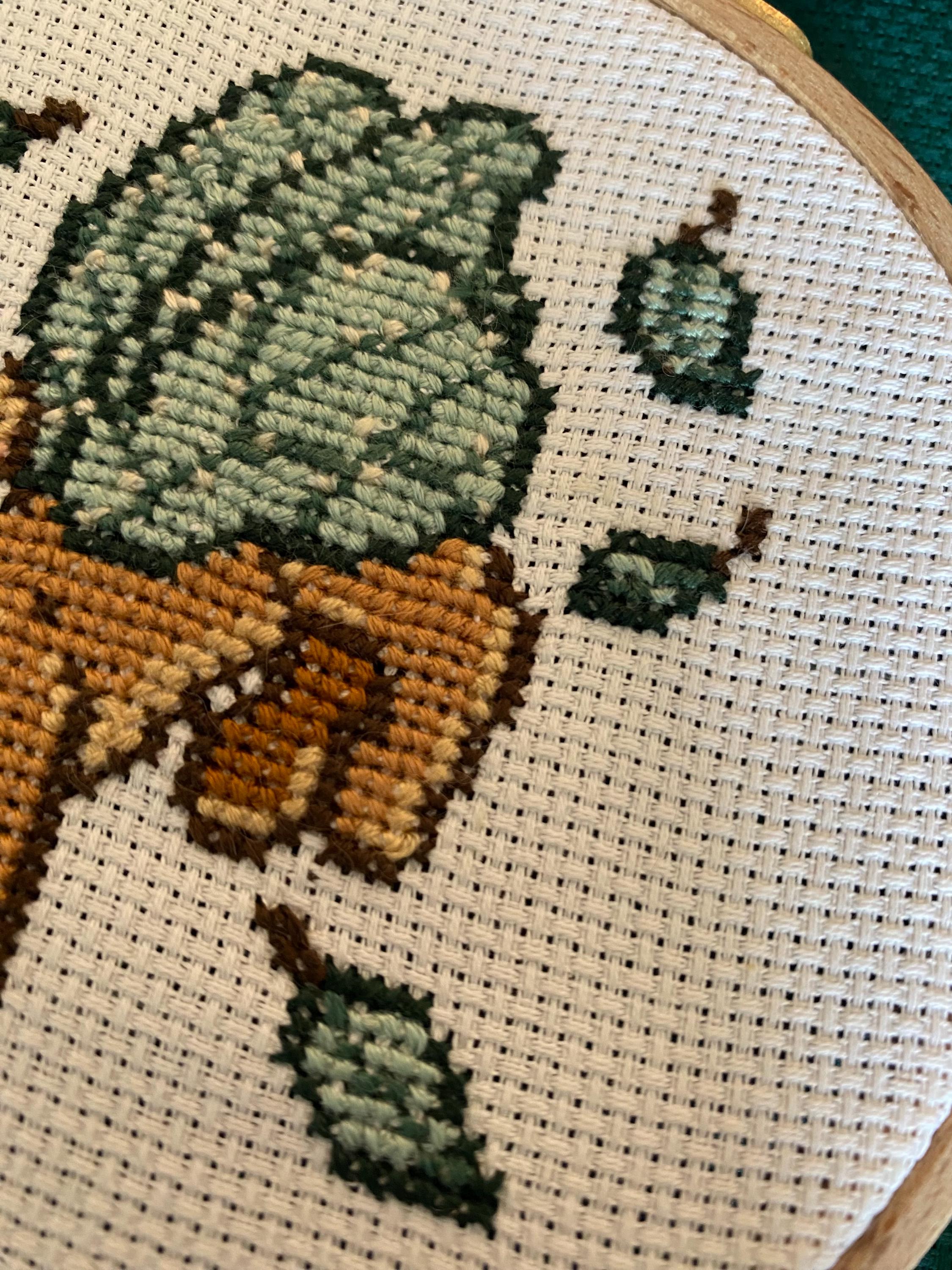 Modèle point de croix lapin aile