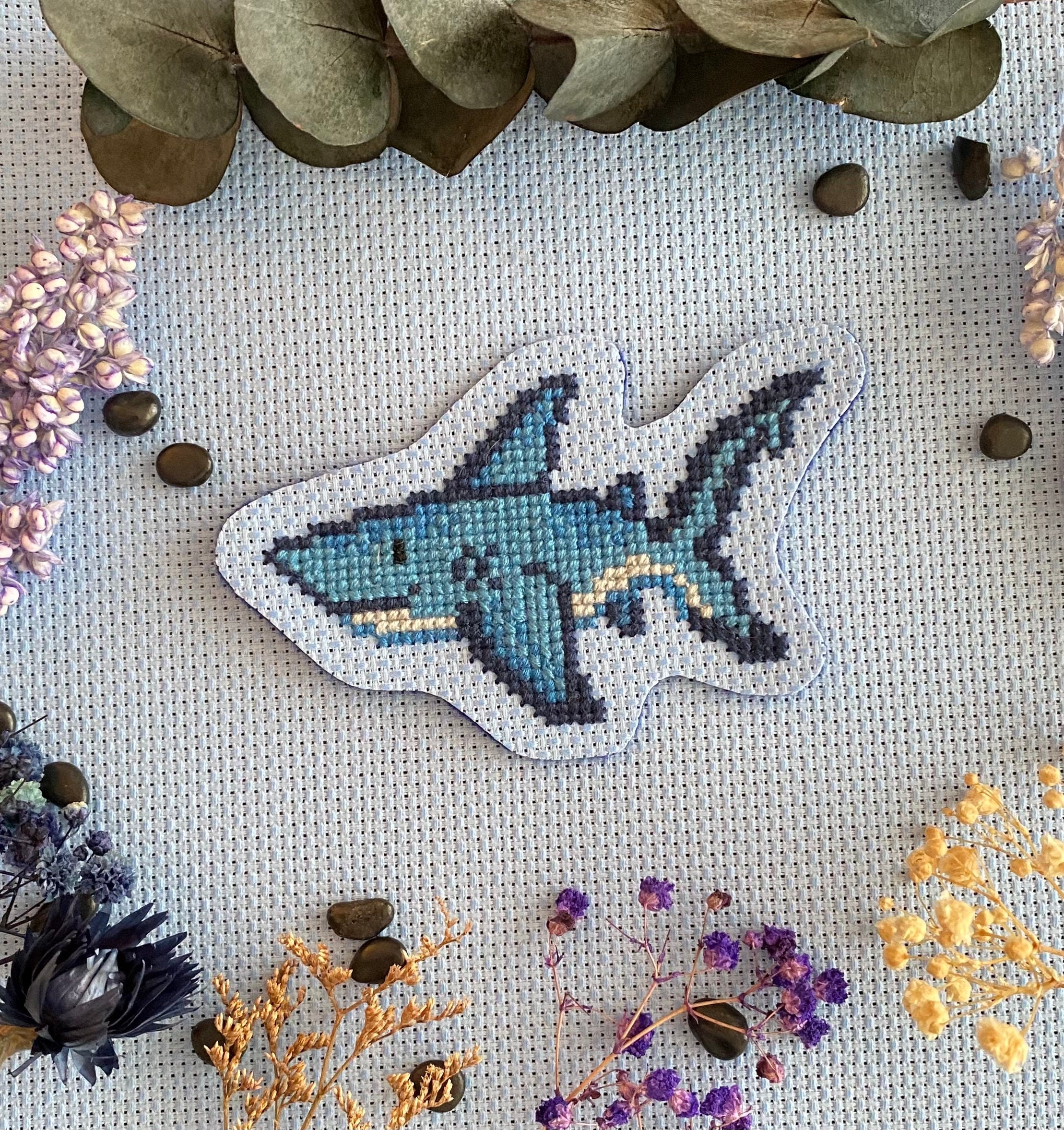 Modèle point de croix requin pixel art
